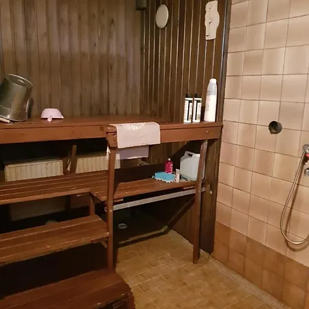 Hostelli Koulukumpu Puutyoluokka