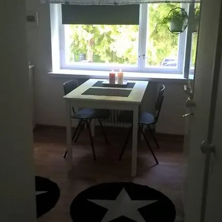 Hostelli Koulukumpu Puutyoluokka *